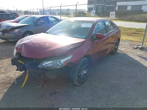 4T1BF1FK0HU626217 2017 TOYOTA CAMRY - Image 2