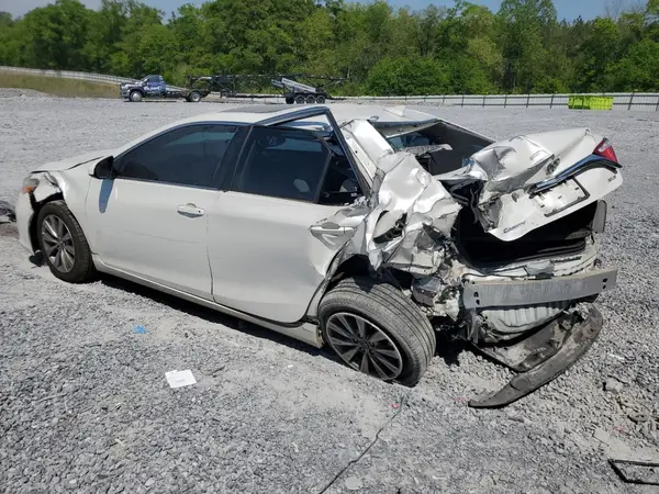 4T1BF1FK0HU628789 2017 TOYOTA CAMRY - Image 2