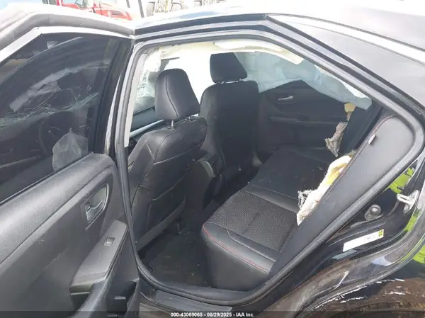 4T1BF1FK0HU637685 2017 TOYOTA CAMRY - Image 8