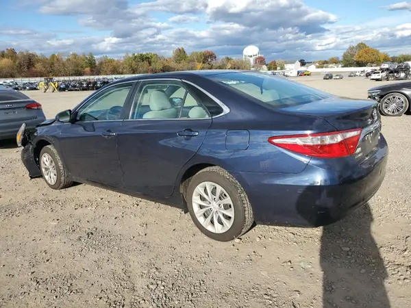 4T1BF1FK0HU640456 2017 TOYOTA CAMRY - Image 2