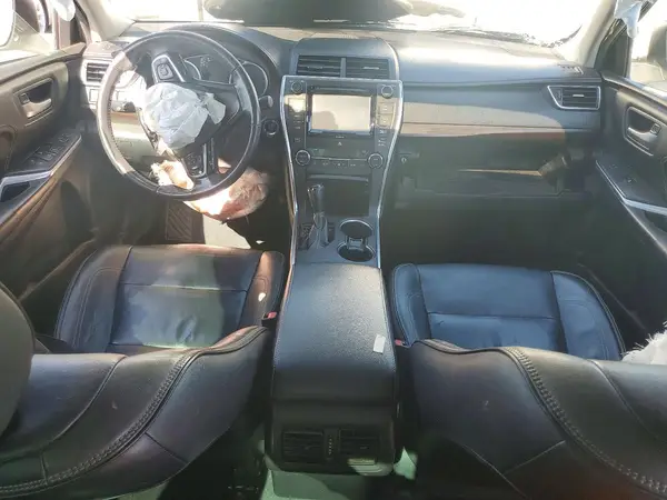 4T1BF1FK0HU640764 2017 TOYOTA CAMRY - Image 8