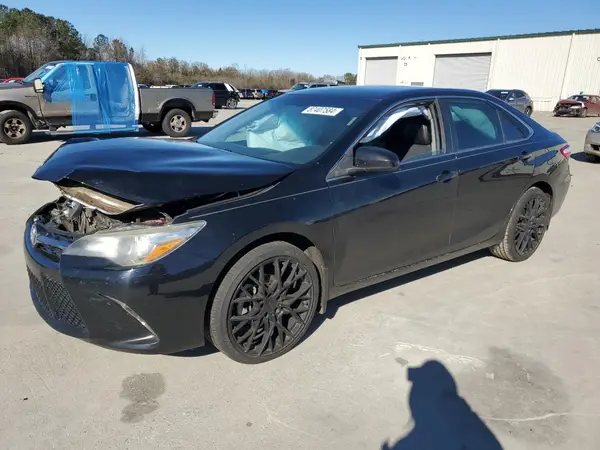 4T1BF1FK0HU642076 2017 TOYOTA CAMRY - Image 1