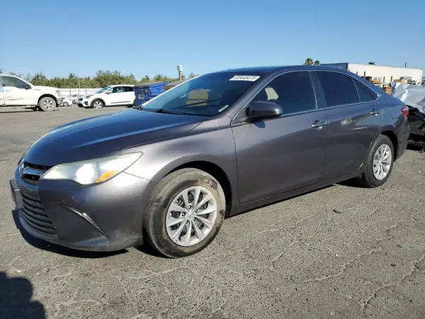 4T1BF1FK0HU642532 2017 TOYOTA CAMRY - Image 1