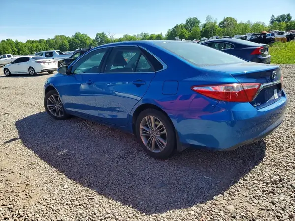 4T1BF1FK0HU643003 2017 TOYOTA CAMRY - Image 2