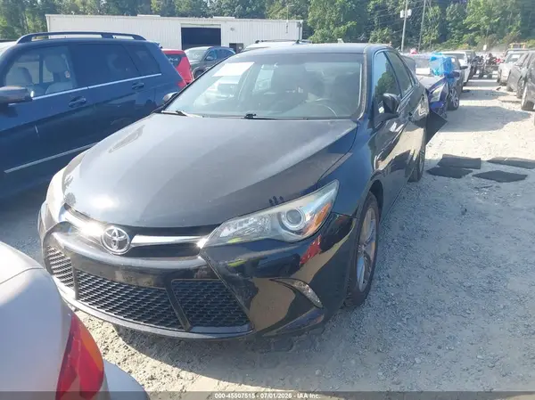 4T1BF1FK0HU644653 2017 TOYOTA CAMRY - Image 2