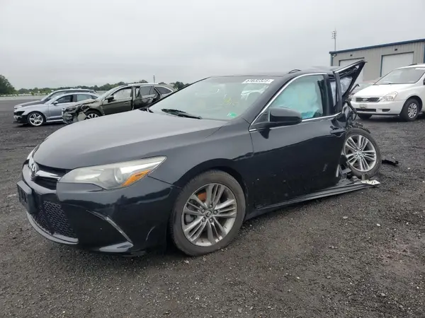 4T1BF1FK0HU648508 2017 TOYOTA CAMRY - Image 1