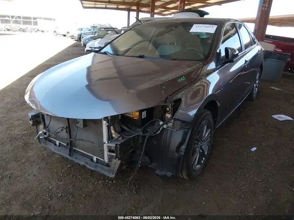 4T1BF1FK0HU651036 2017 TOYOTA CAMRY - Image 2