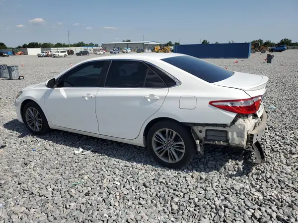 4T1BF1FK0HU653756 2017 TOYOTA CAMRY - Image 2