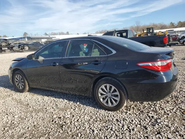 4T1BF1FK0HU653790 2017 TOYOTA CAMRY - Image 2