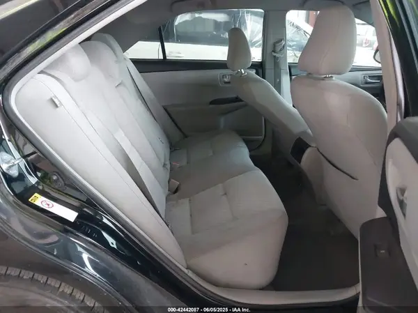 4T1BF1FK0HU655197 2017 TOYOTA CAMRY - Image 8