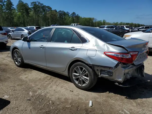 4T1BF1FK0HU655247 2017 TOYOTA CAMRY - Image 2