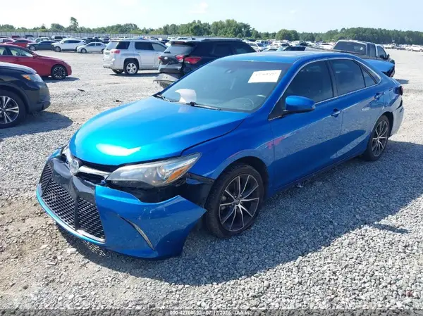 4T1BF1FK0HU655796 2017 TOYOTA CAMRY - Image 2