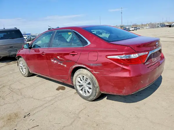 4T1BF1FK0HU661999 2017 TOYOTA CAMRY - Image 2