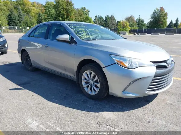 4T1BF1FK0HU667656 2017 TOYOTA CAMRY - Image 1