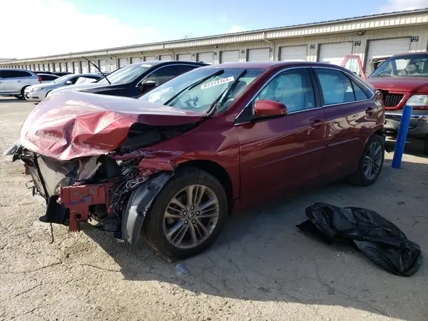 4T1BF1FK0HU671173 2017 TOYOTA CAMRY - Image 1