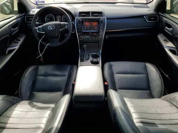4T1BF1FK0HU672470 2017 TOYOTA CAMRY - Image 8