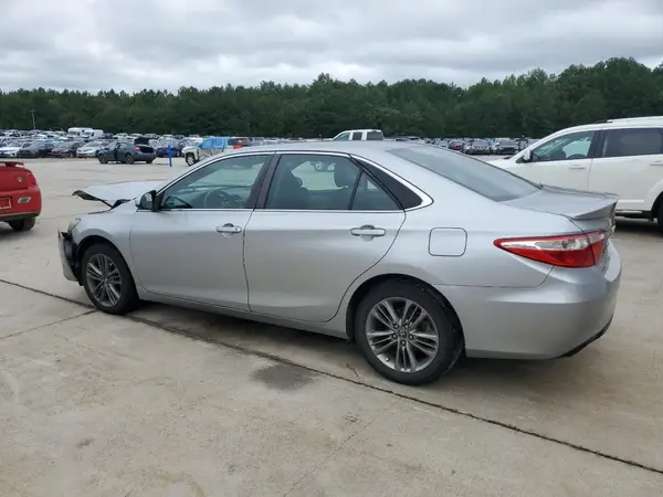 4T1BF1FK0HU676650 2017 TOYOTA CAMRY - Image 2