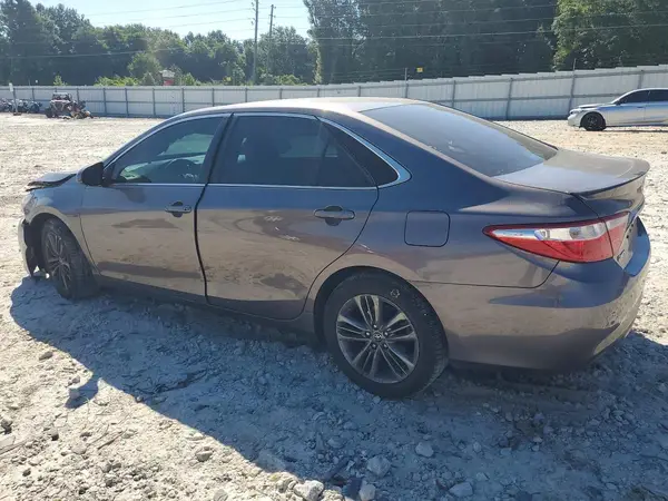 4T1BF1FK0HU679774 2017 TOYOTA CAMRY - Image 2