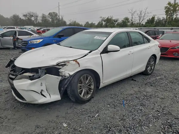 4T1BF1FK0HU680634 2017 TOYOTA CAMRY - Image 1