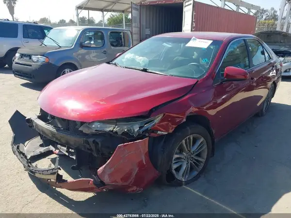 4T1BF1FK0HU682190 2017 TOYOTA CAMRY - Image 2