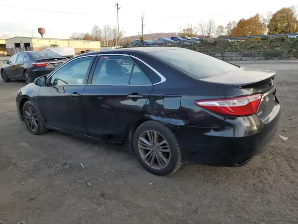 4T1BF1FK0HU685252 2017 TOYOTA CAMRY - Image 2