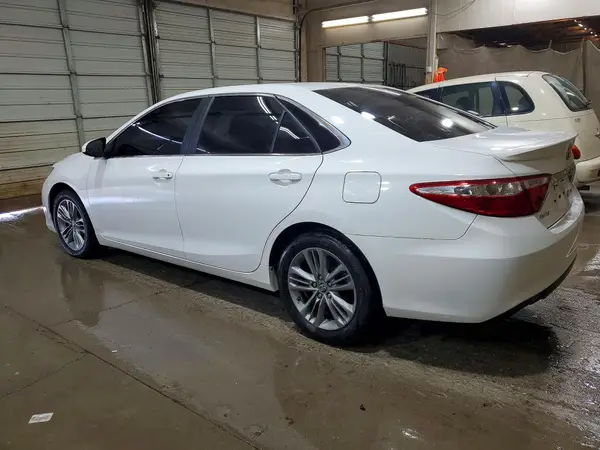 4T1BF1FK0HU686627 2017 TOYOTA CAMRY - Image 2