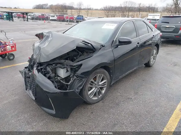 4T1BF1FK0HU686837 2017 TOYOTA CAMRY - Image 2