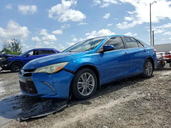 4T1BF1FK0HU689026 2017 TOYOTA CAMRY - Image 1