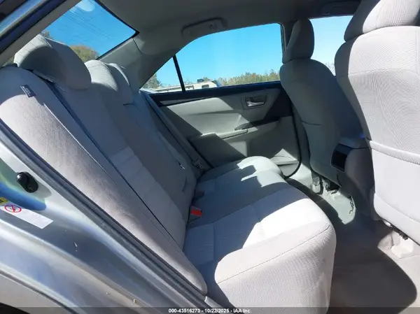 4T1BF1FK0HU689835 2017 TOYOTA CAMRY - Image 8