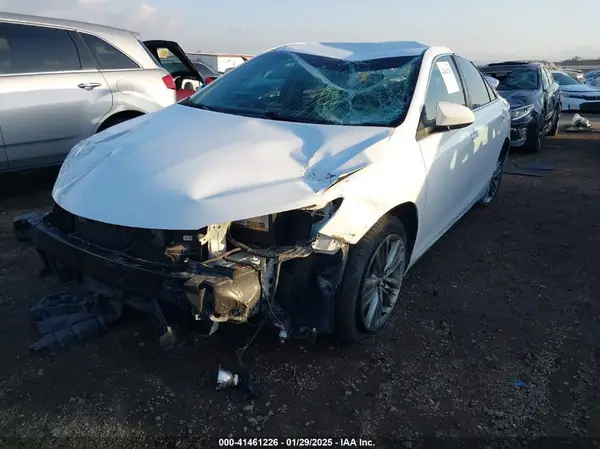 4T1BF1FK0HU690533 2017 TOYOTA CAMRY - Image 2