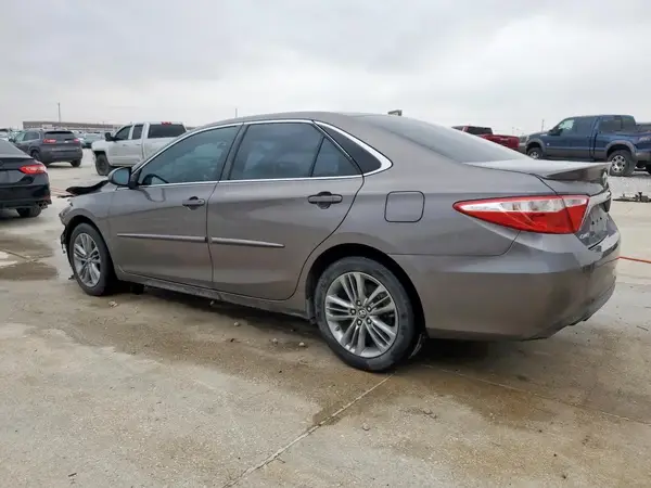 4T1BF1FK0HU690726 2017 TOYOTA CAMRY - Image 2