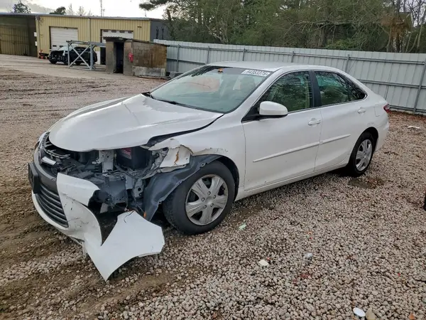 4T1BF1FK0HU692752 2017 TOYOTA CAMRY - Image 1