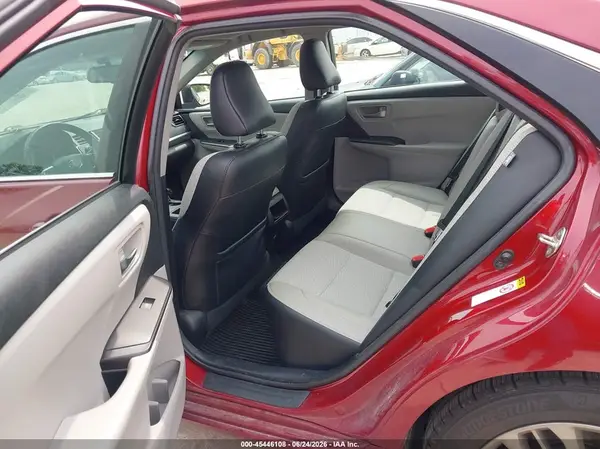 4T1BF1FK0HU693562 2017 TOYOTA CAMRY - Image 8