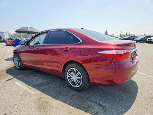 4T1BF1FK0HU698714 2017 TOYOTA CAMRY - Image 2