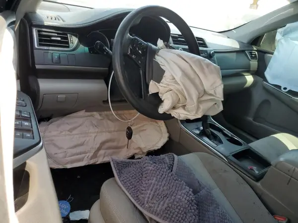 4T1BF1FK0HU699684 2017 TOYOTA CAMRY - Image 8