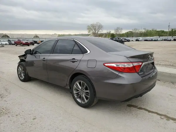 4T1BF1FK0HU701515 2017 TOYOTA CAMRY - Image 2