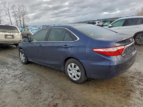 4T1BF1FK0HU702616 2017 TOYOTA CAMRY - Image 2