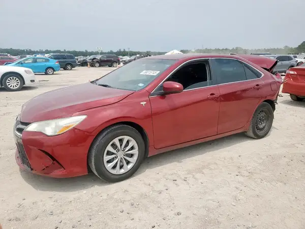 4T1BF1FK0HU715642 2017 TOYOTA CAMRY - Image 1