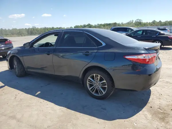4T1BF1FK0HU716225 2017 TOYOTA CAMRY - Image 2
