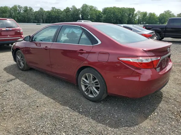 4T1BF1FK0HU716886 2017 TOYOTA CAMRY - Image 2