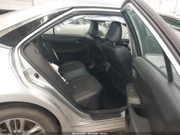 4T1BF1FK0HU717665 2017 TOYOTA CAMRY - Image 8
