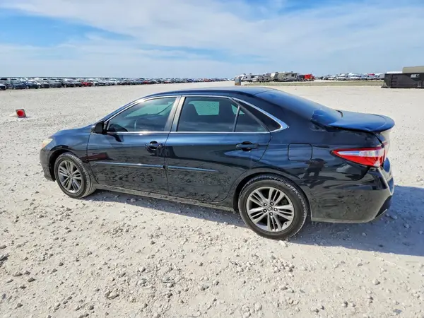 4T1BF1FK0HU718167 2017 TOYOTA CAMRY - Image 2