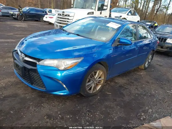 4T1BF1FK0HU718718 2017 TOYOTA CAMRY - Image 2