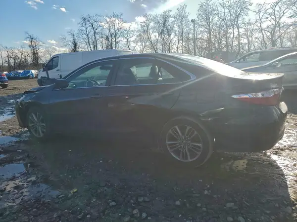 4T1BF1FK0HU719738 2017 TOYOTA CAMRY - Image 2