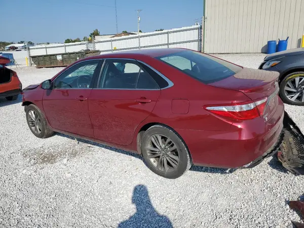 4T1BF1FK0HU720260 2017 TOYOTA CAMRY - Image 2