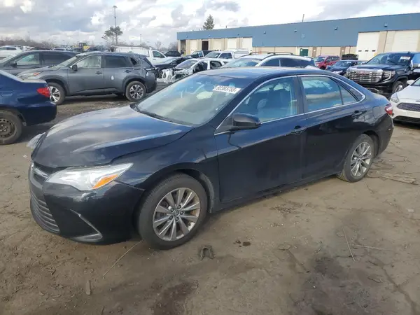 4T1BF1FK0HU720453 2017 TOYOTA CAMRY - Image 1