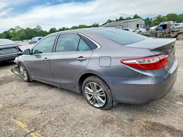 4T1BF1FK0HU720694 2017 TOYOTA CAMRY - Image 2