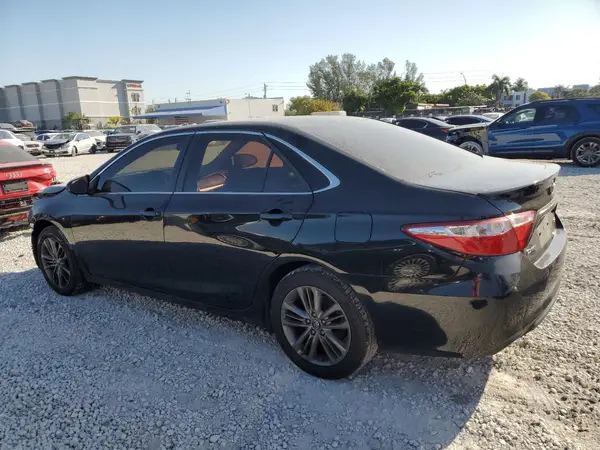 4T1BF1FK0HU720873 2017 TOYOTA CAMRY - Image 2