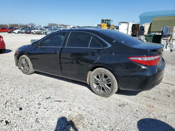 4T1BF1FK0HU722039 2017 TOYOTA CAMRY - Image 2