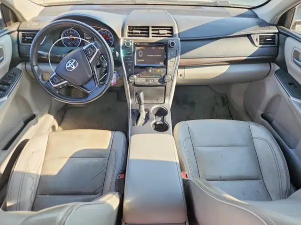 4T1BF1FK0HU725328 2017 TOYOTA CAMRY - Image 8